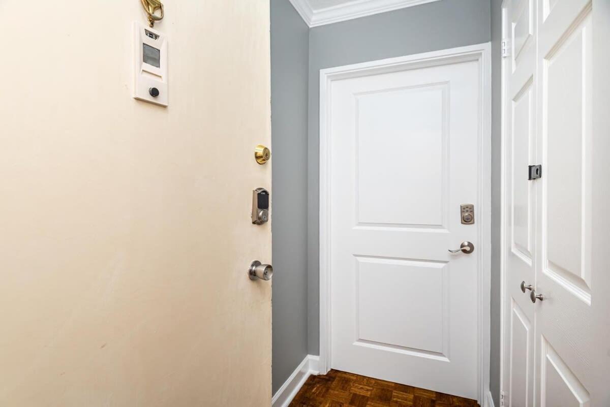 Ferienhaus Entire Condo! Downtown! 24 Concierge! Pt9b *